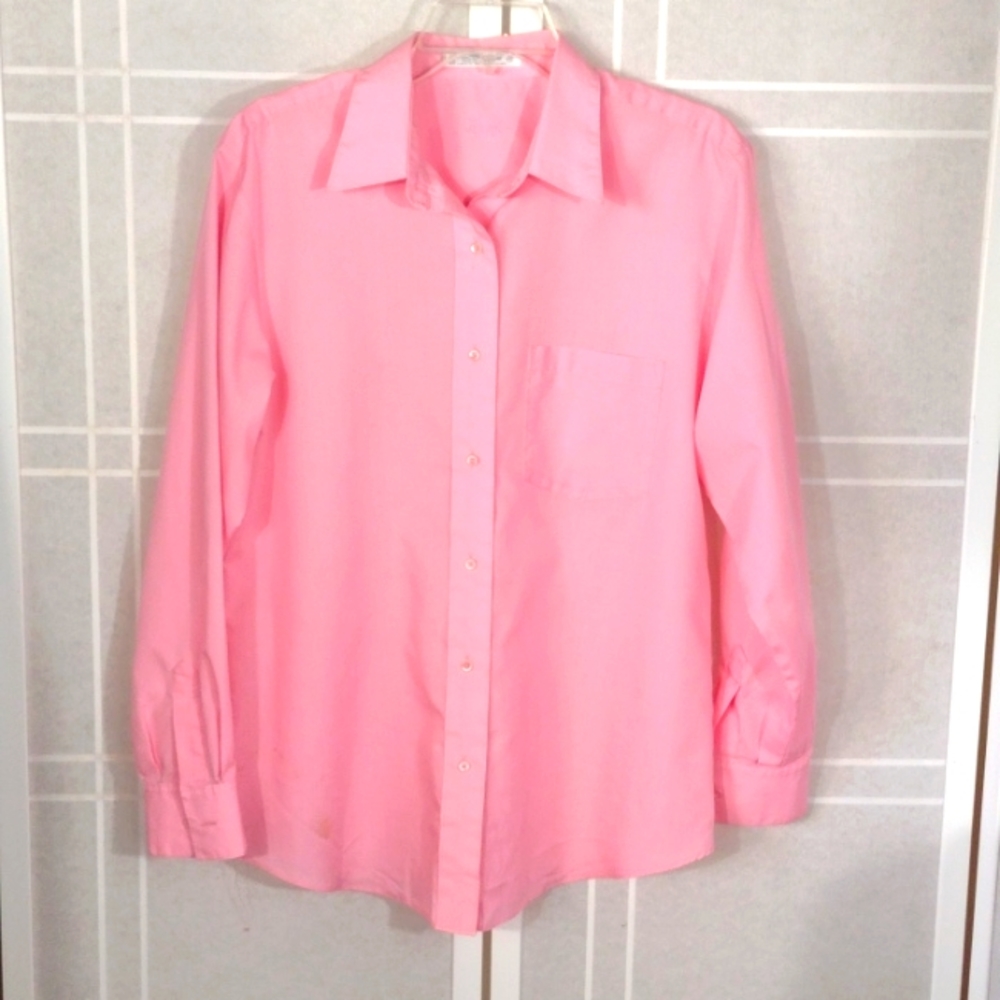 Foxcroft wrinkle-free button-down pale pink shirt 10